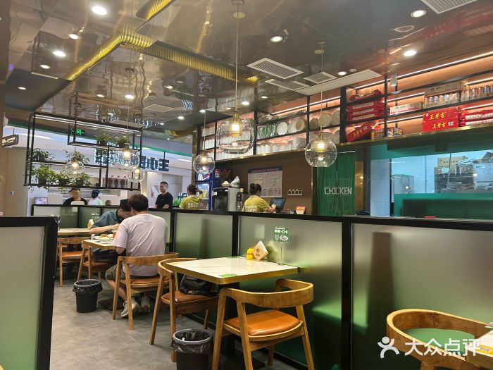 王小赞·肥肠竹林鸡(EFC欧美广场店)大众点评精选!(图4) 王小赞·肥肠竹林鸡(EFC欧美广场店)大众点评精选!(图4)